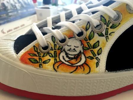 zapatillas personalizadas cebo poisonestudio buda3